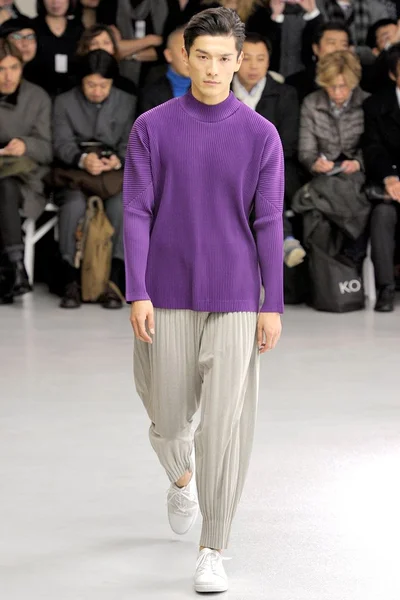 Look 5